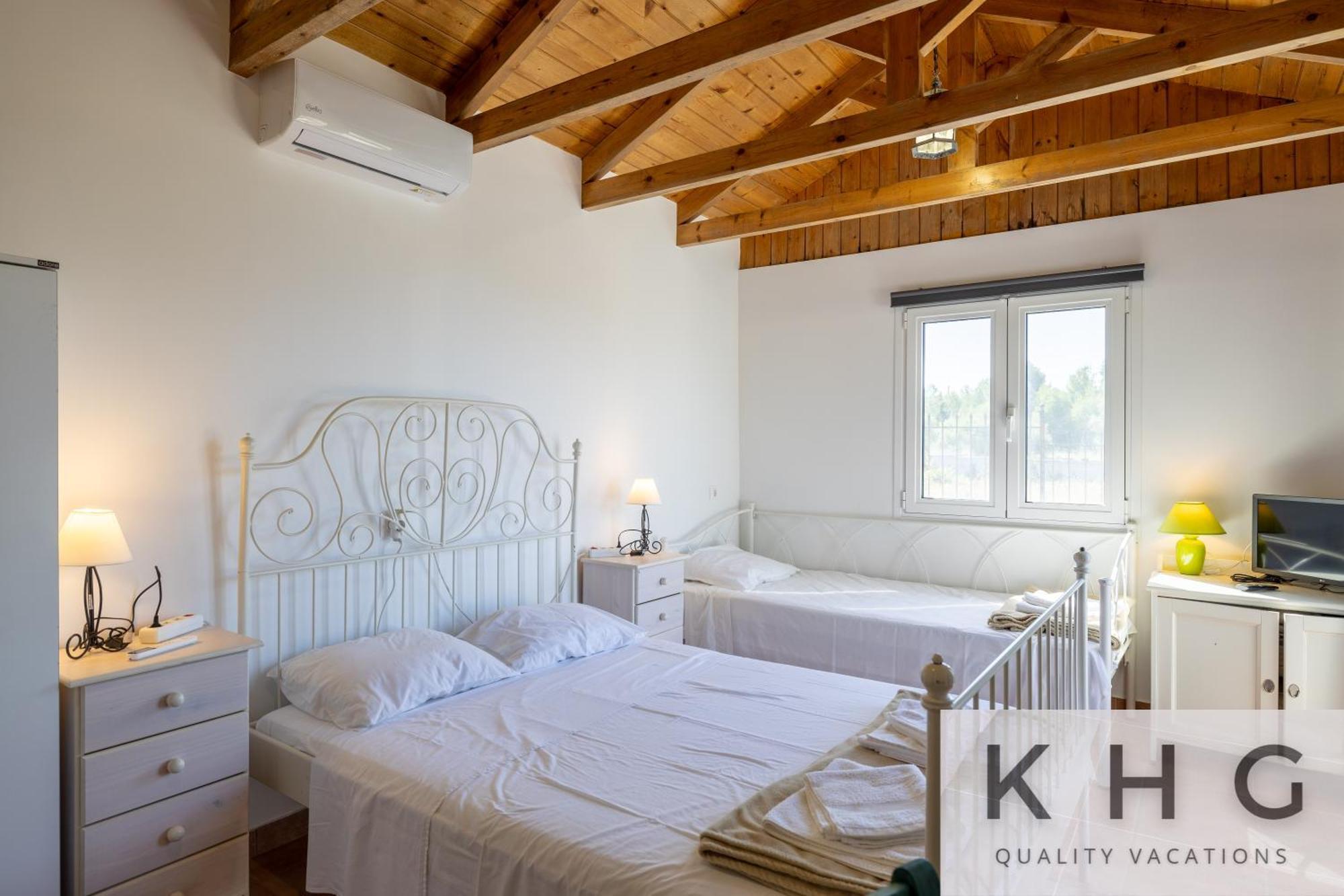 Mondo Cosseri Villa Rossa-Dorothea And Mondo Cosseri Villa Rossa-Penelope, With Own Shared Pool ลิคชูรี ภายนอก รูปภาพ
