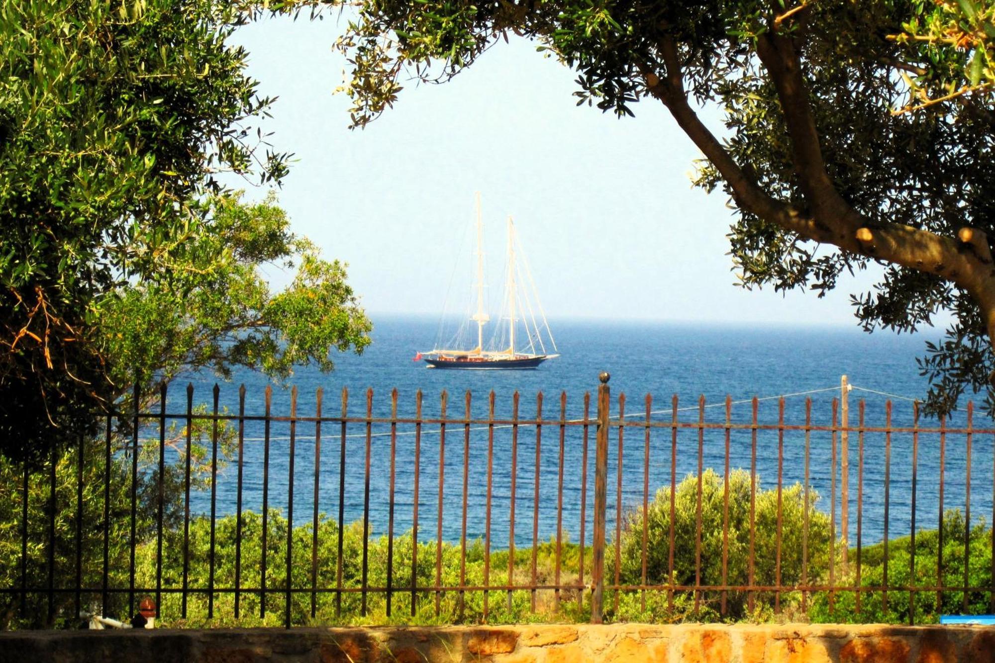 Mondo Cosseri Villa Rossa-Dorothea And Mondo Cosseri Villa Rossa-Penelope, With Own Shared Pool ลิคชูรี ห้อง รูปภาพ